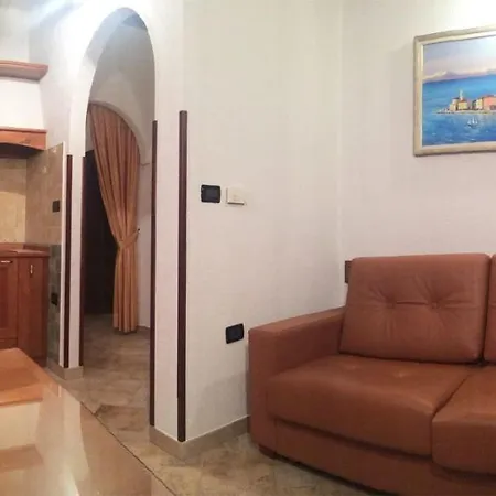 Marittima شقة *